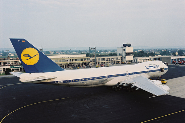 德国汉莎航空（Lufthansa）启用新LOGO和新涂装